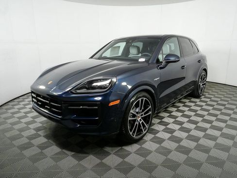 New 2026 Porsche Cayenne AWD image 1