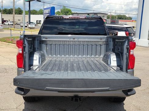Used 2021 Chevrolet Silverado 1500 Custom RWD image 8