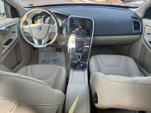 Used 2015 Volvo XC60 T6 image 25