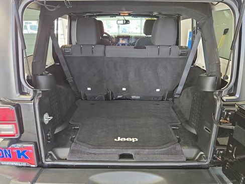 Used 2015 Jeep Wrangler Unlimited Sport w/ Power Convenience Group AWD/4WD image 25