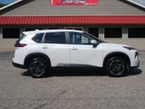 Used 2024 Nissan Rogue SV image 4