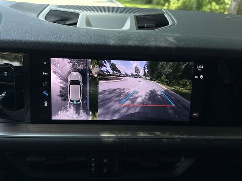 Certified 2025 Porsche Cayenne AWD/4WD image 13