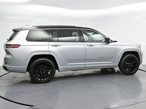 Used 2023 Jeep Grand Cherokee L Summit AWD/4WD image 8