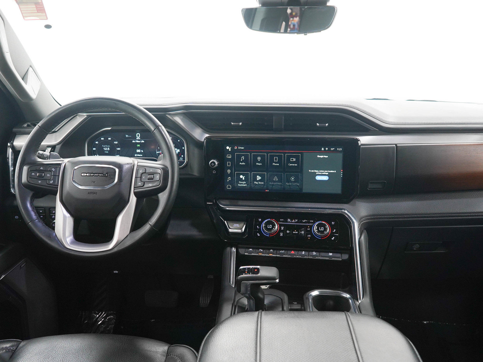 Used 2023 GMC Sierra 1500 Denali w/ Technology Package AWD/4WD image 16