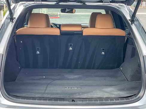 Certified 2024 Lexus RX 350h w/ Convenience Package image 27