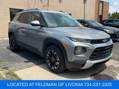 Used 2023 Chevrolet TrailBlazer LT FWD image 4