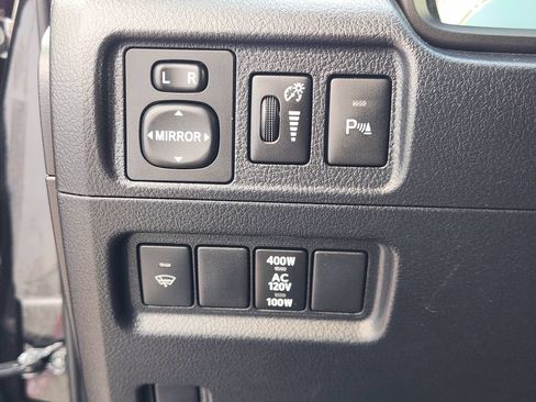 Used 2018 Toyota 4Runner Limited RWD image 22