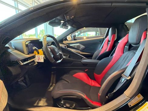 Used 2024 Chevrolet Corvette Z06 RWD image 14