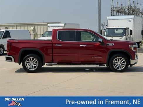 Certified 2021 GMC Sierra 1500 SLT w/ SLT Premium Package AWD/4WD image 3