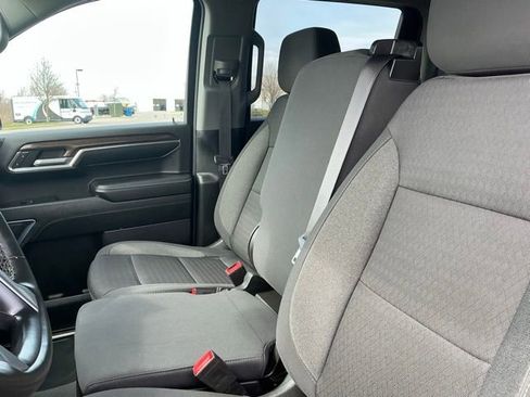 Used 2023 Chevrolet Silverado 1500 LT w/ Convenience Package II AWD/4WD image 33