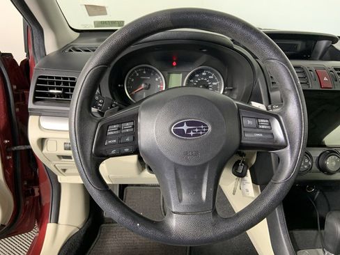 Used 2013 Subaru Crosstrek 2.0i Premium image 9