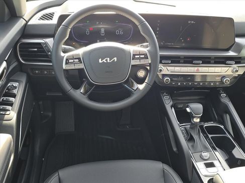 New 2025 Kia Telluride S image 12