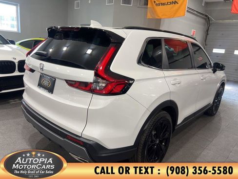 Used 2025 Honda CR-V Sport Touring image 6