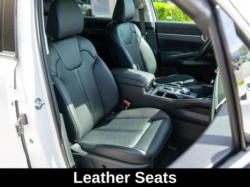 Certified 2026 Kia Sorento EX AWD/4WD image 9