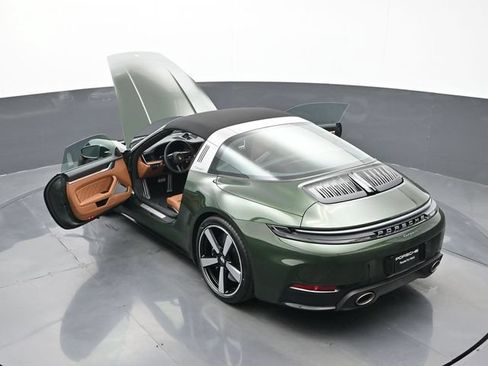 Certified 2026 Porsche 911 Targa 4S AWD/4WD image 24
