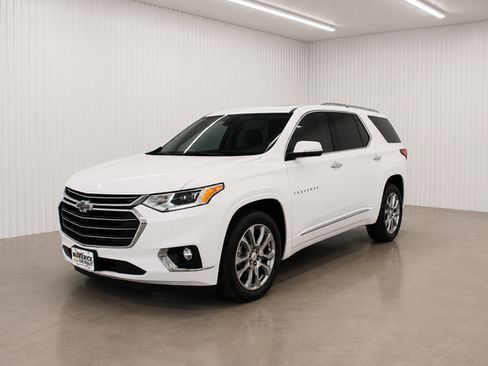 Used 2021 Chevrolet Traverse Premier w/ LPO, Floor Liner Package AWD/4WD image 3