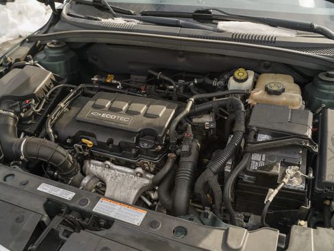 Used 2014 Chevrolet Cruze LT w/ All-Star Edition image 23