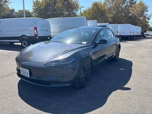 Used 2025 Tesla Model 3 RWD image 1