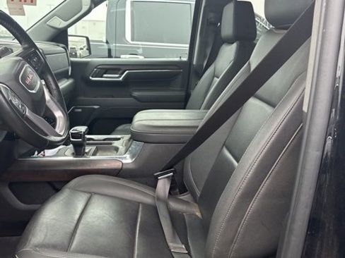 Certified 2024 GMC Sierra 1500 SLT image 9