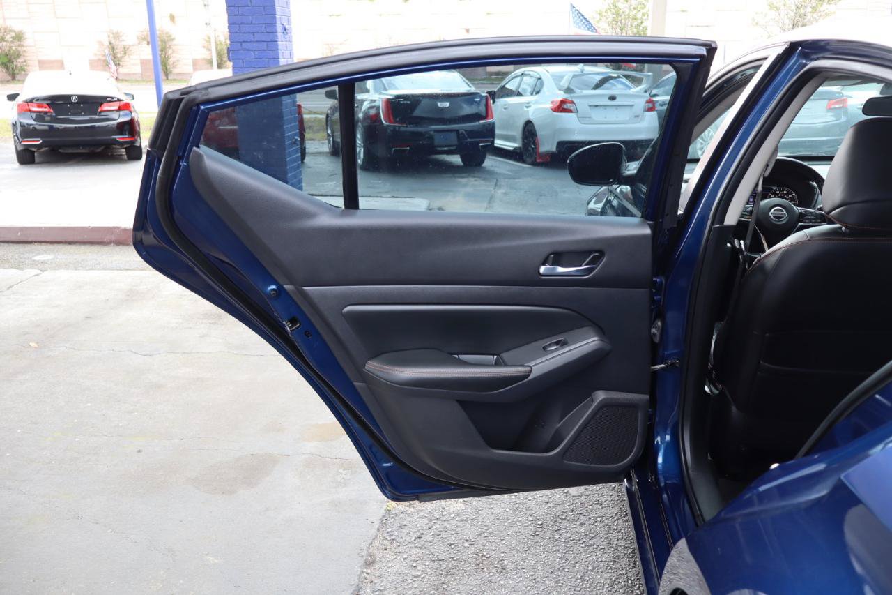 Used 2020 Nissan Altima 2.5 SR FWD image 16