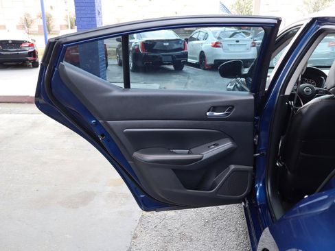 Used 2020 Nissan Altima 2.5 SR FWD image 16