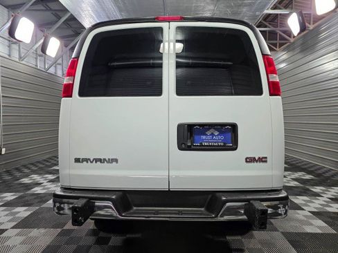 Used 2023 GMC Savana 2500 w/ Driver Convenience Package image 6