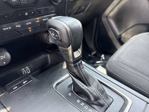Used 2023 Ford Ranger XLT w/ Equipment Group 301A Mid RWD image 20