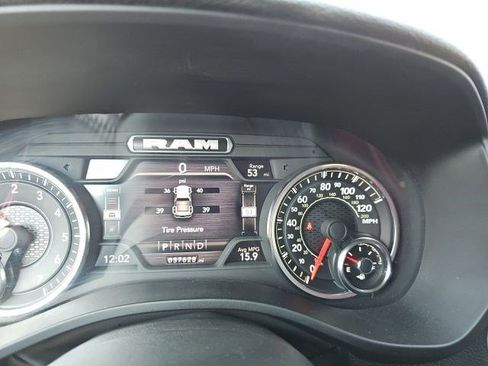 Used 2024 RAM 1500 Laramie image 22