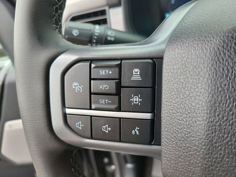 Used 2025 Ford F150 Lariat w/ Equipment Group 501A Mid AWD/4WD image 26