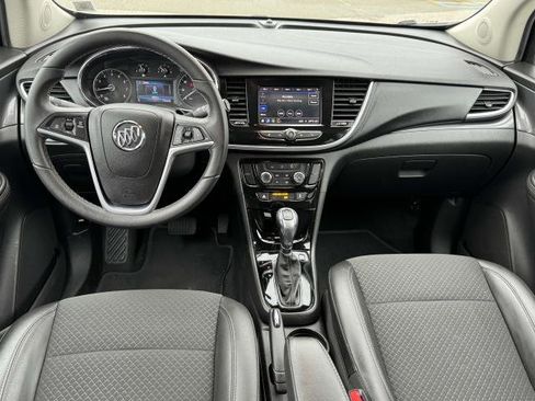 Used 2022 Buick Encore Preferred image 10