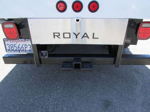 Used 2022 Ford F450 XL image 8