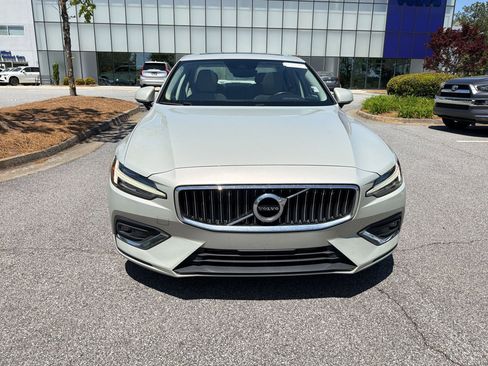 Used 2019 Volvo S60 T5 Inscription image 6