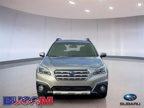 Used 2015 Subaru Outback 3.6R Limited image 2