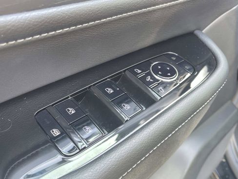 Certified 2025 INFINITI QX80 Sensory image 15