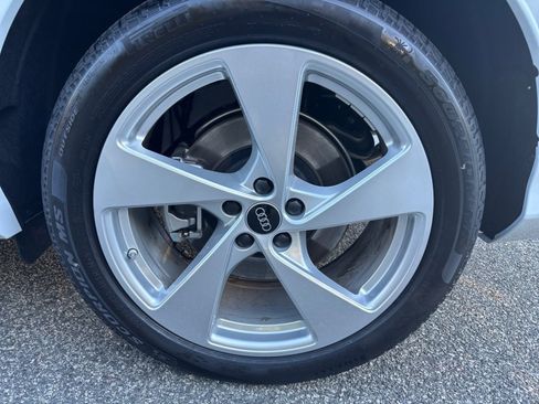 New 2025 Audi Q5 Prestige image 22