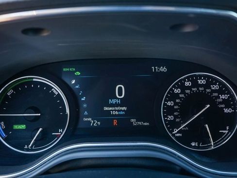 Used 2021 Toyota Avalon XSE image 25