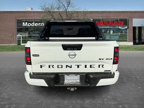 Certified 2023 Nissan Frontier SV w/ Midnight Edition Package image 3