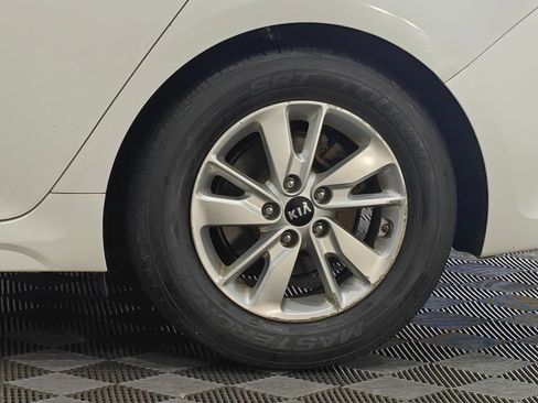 Used 2016 Kia Optima LX FWD image 33