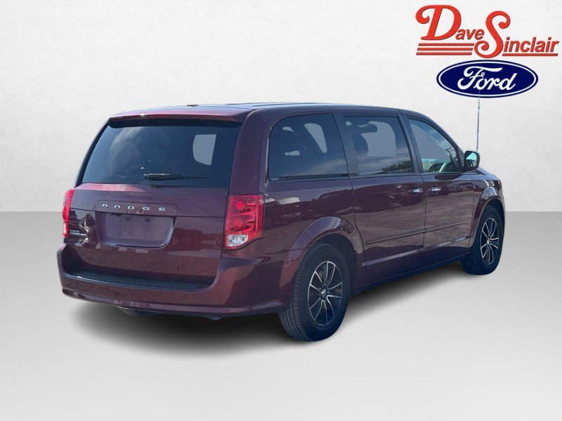 Used 2017 Dodge Grand Caravan SE FWD image 7