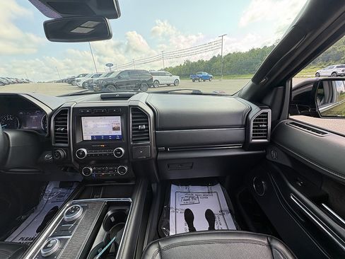 Used 2021 Ford Expedition Limited AWD/4WD image 26