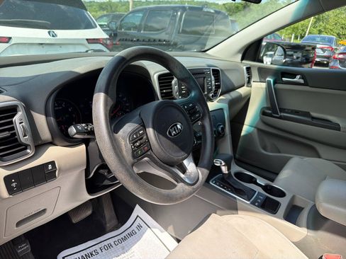 Used 2017 Kia Sportage LX AWD/4WD image 17