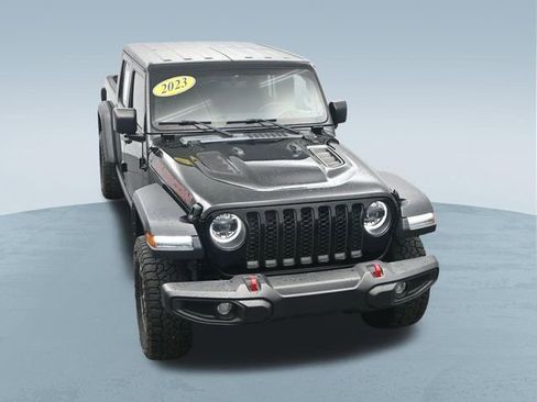 Used 2023 Jeep Gladiator Rubicon w/ LED Lighting Group AWD/4WD image 13