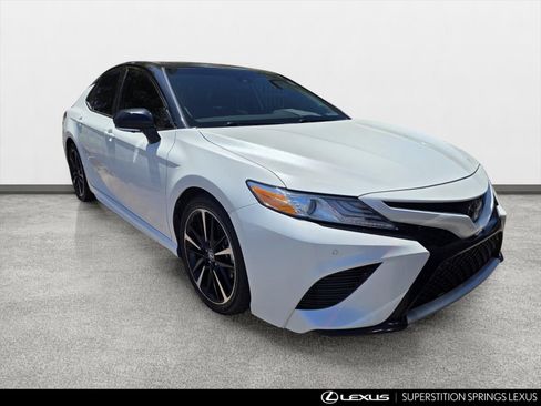 Used 2020 Toyota Camry XSE w/ Driver Assist Package FWD image 2
