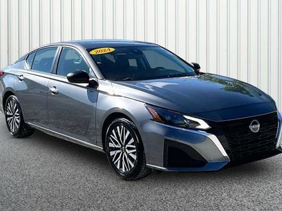 Used 2024 Nissan Altima 2.5 SV