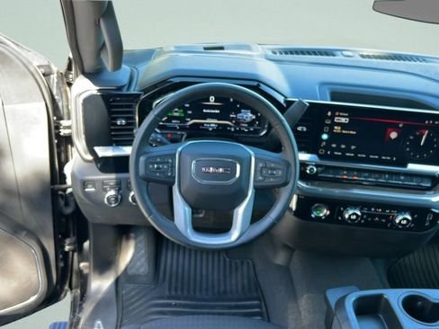 Used 2023 GMC Sierra 1500 Elevation image 15