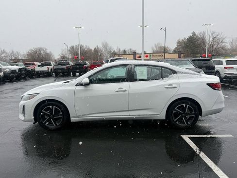 Used 2024 Nissan Sentra SV image 4