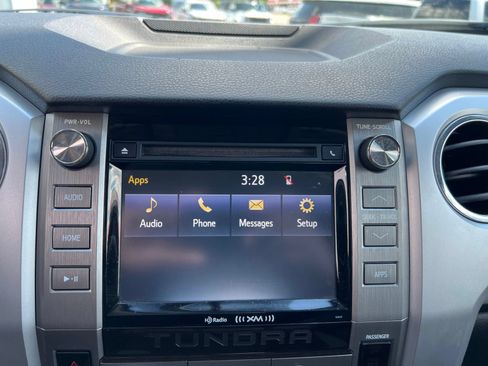 Used 2017 Toyota Tundra SR5 AWD/4WD image 32