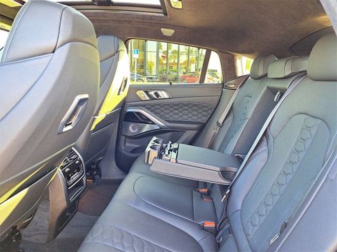 Used 2025 BMW X6 M Competition w/ Executive Package image 9