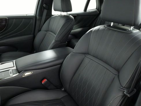 Used 2021 Lexus LS 500 AWD w/ Interior Upgrade Package image 31