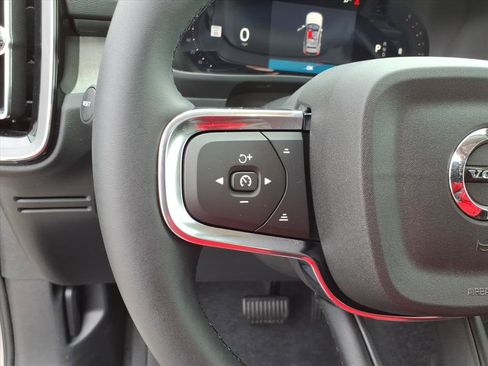 New 2026 Volvo XC40 B5 Core w/ Climate Package image 15